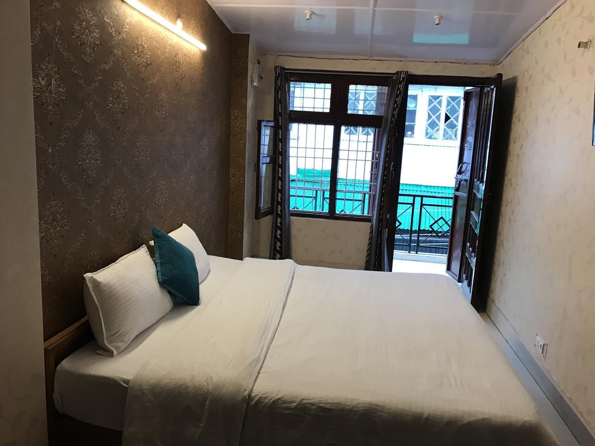 Hotel Skylark Nainital Bagian luar foto